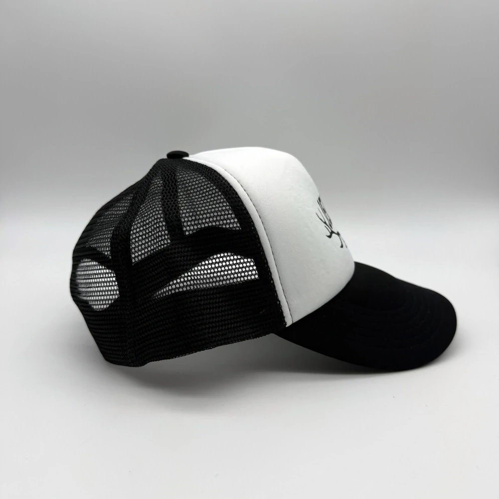 Čepice unisex Jelen 2026 - černá