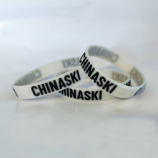 Náramek silikonový s ražbou Chinaski – bílý, svítící